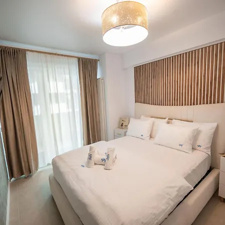 Cozy 98 In Odyssey Pools And Parking Năvodari