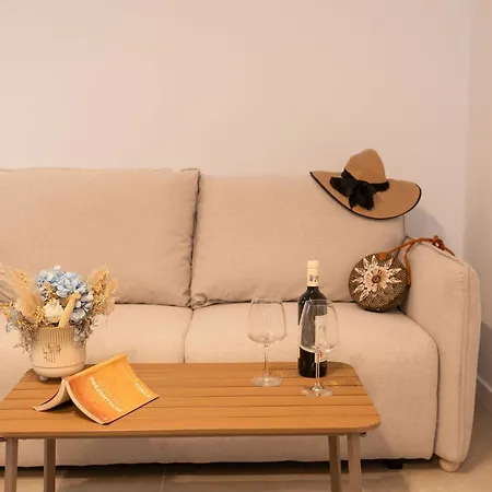 Cozy 98 In Odyssey Pools And Parking Apartament