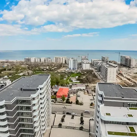 Cozy 98 In Odyssey Pools And Parking * Năvodari